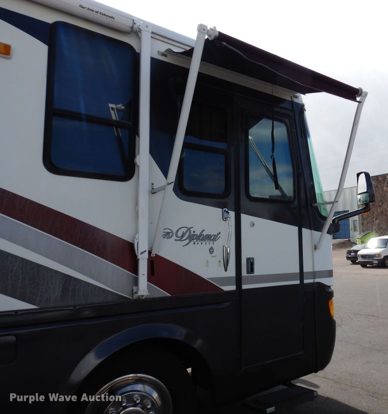 image for item DF8122 1999 Monaco Diplomat  RV