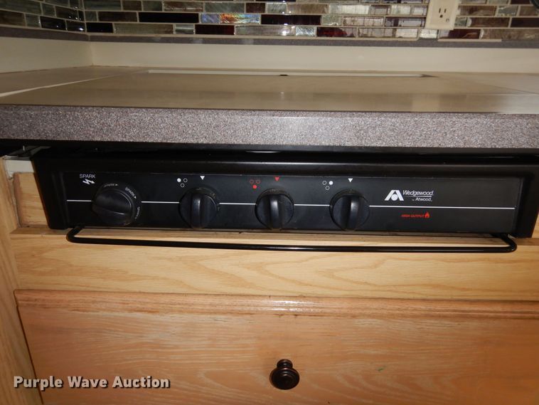 image for item DF8122 1999 Monaco Diplomat  RV