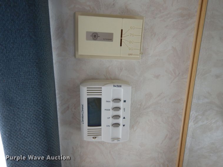 image for item DF8122 1999 Monaco Diplomat  RV