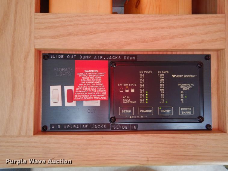 image for item DF8122 1999 Monaco Diplomat  RV