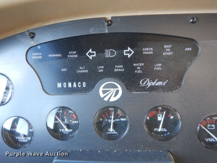 image for item DF8122 1999 Monaco Diplomat  RV