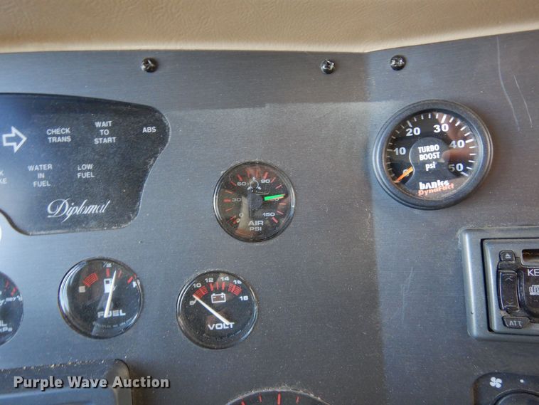 image for item DF8122 1999 Monaco Diplomat  RV