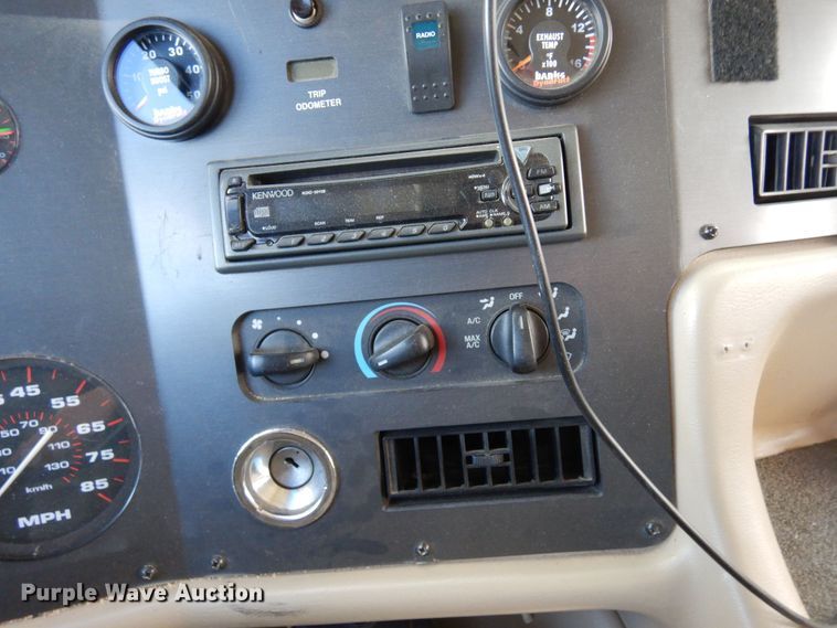 image for item DF8122 1999 Monaco Diplomat  RV