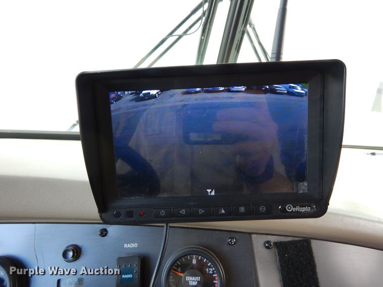 image for item DF8122 1999 Monaco Diplomat  RV