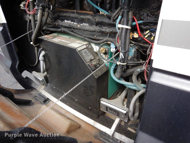 image for item DF8122 1999 Monaco Diplomat  RV