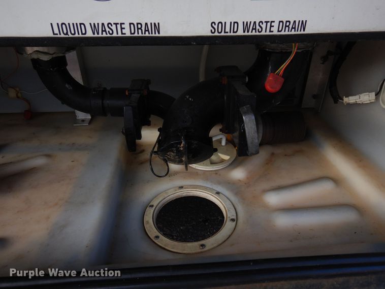 image for item DF8122 1999 Monaco Diplomat  RV