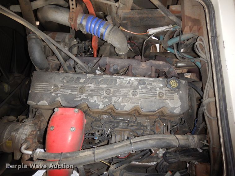 image for item DF8122 1999 Monaco Diplomat  RV