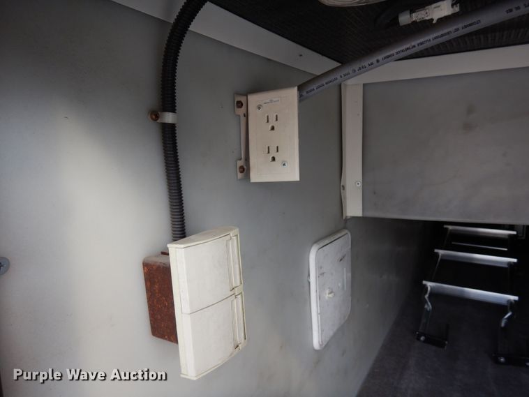 image for item DF8122 1999 Monaco Diplomat  RV