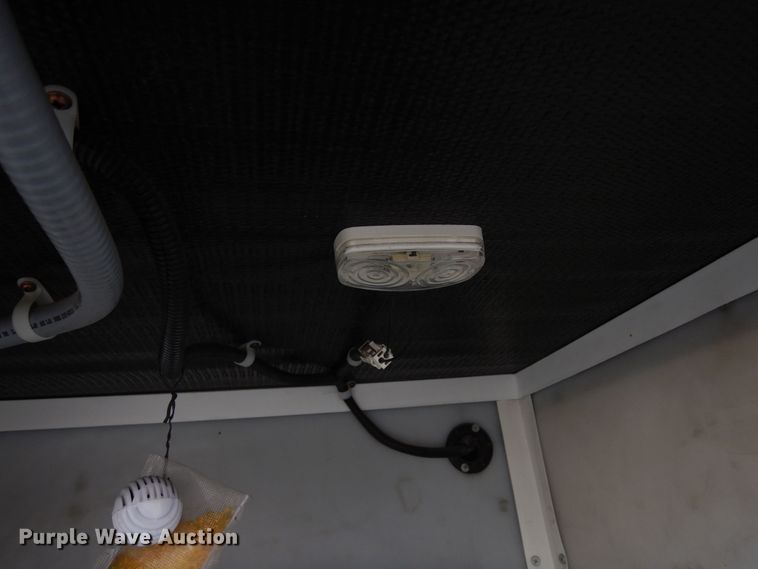 image for item DF8122 1999 Monaco Diplomat  RV