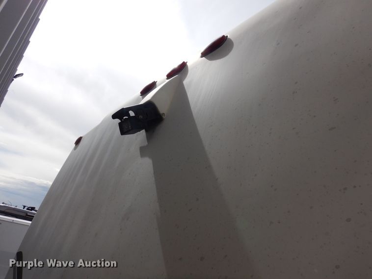 image for item DF8122 1999 Monaco Diplomat  RV