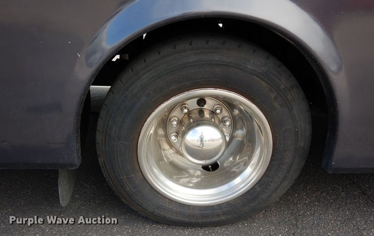 image for item DF8122 1999 Monaco Diplomat  RV