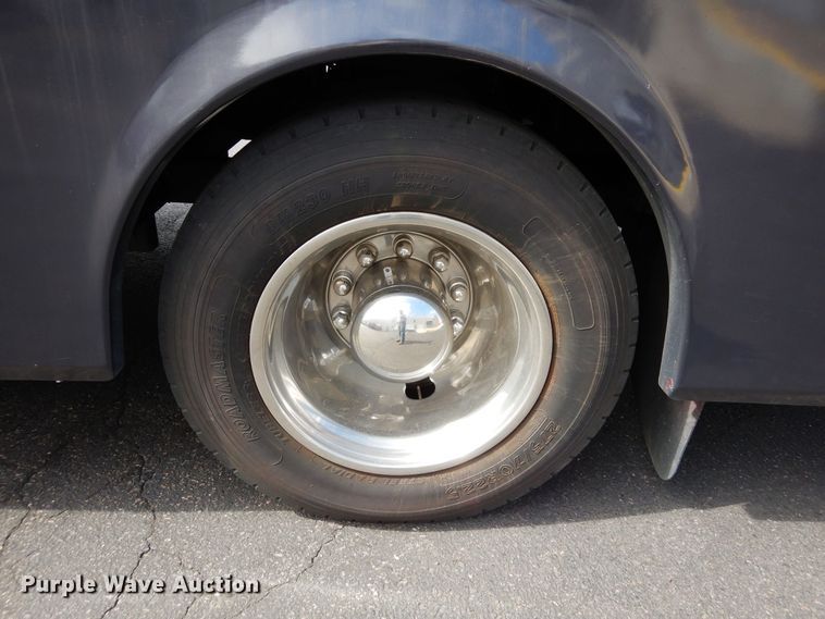 image for item DF8122 1999 Monaco Diplomat  RV