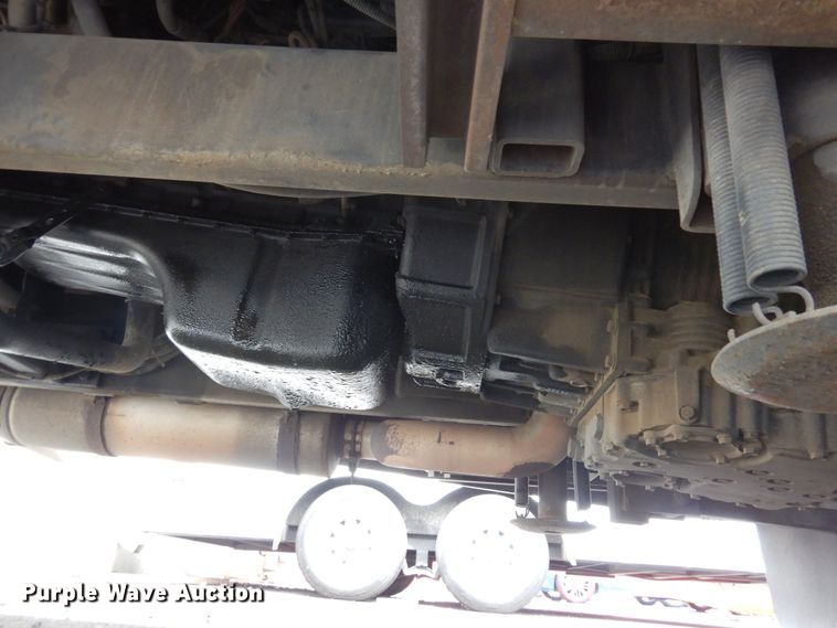 image for item DF8122 1999 Monaco Diplomat  RV