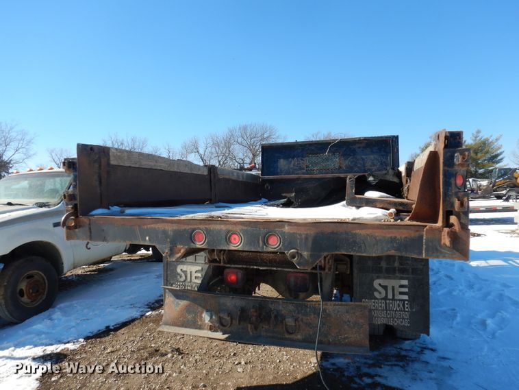 image for item DH8844 1994 International 4900  dump flatbed truck