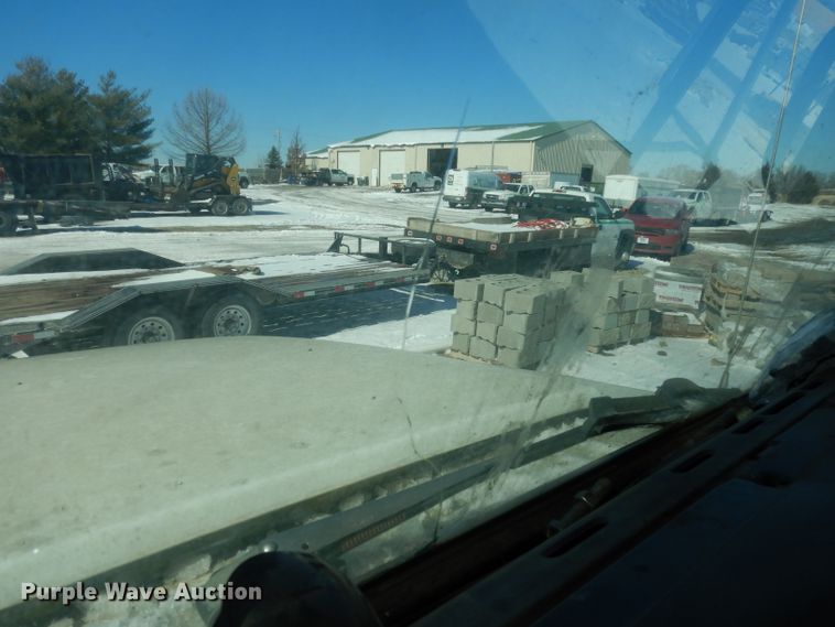 image for item DH8844 1994 International 4900  dump flatbed truck