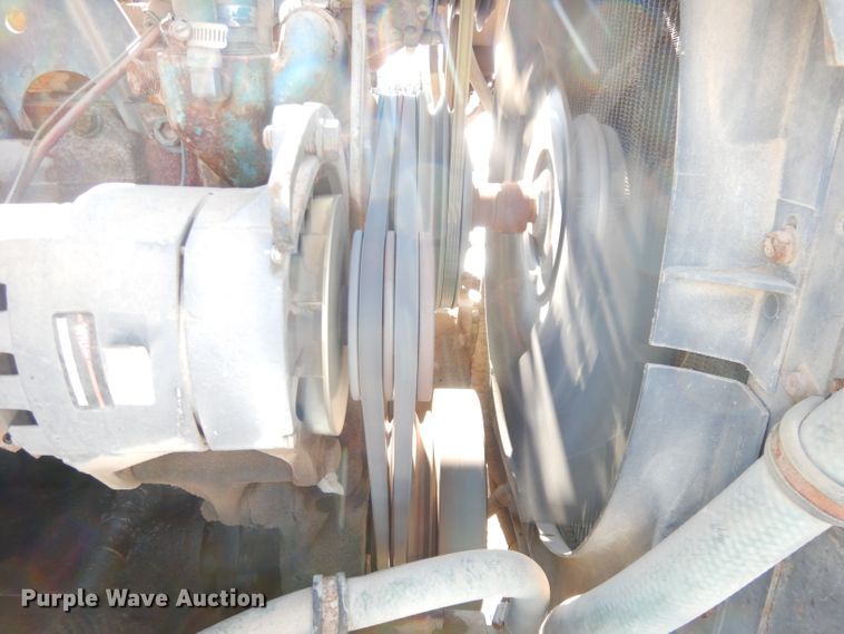 image for item DH8844 1994 International 4900  dump flatbed truck