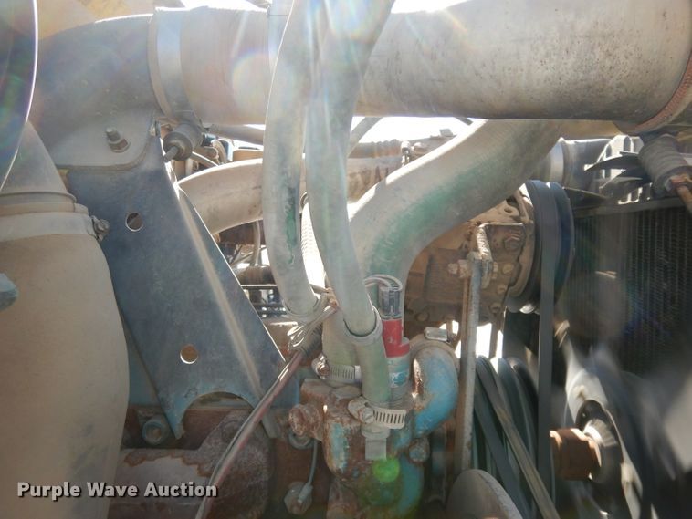 image for item DH8844 1994 International 4900  dump flatbed truck