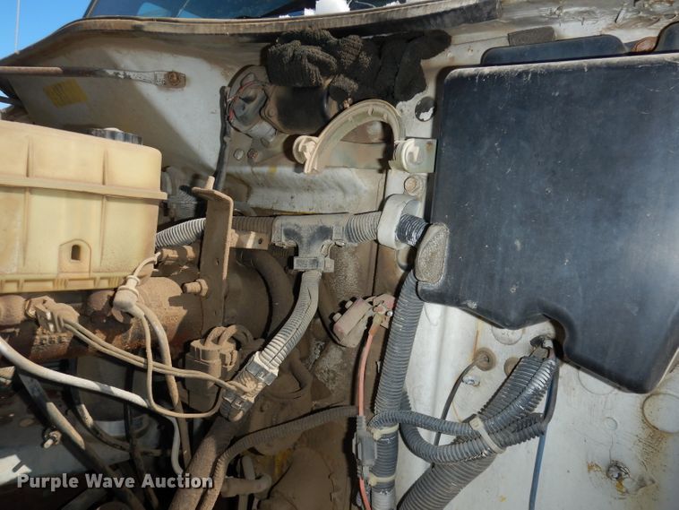 image for item DH8844 1994 International 4900  dump flatbed truck