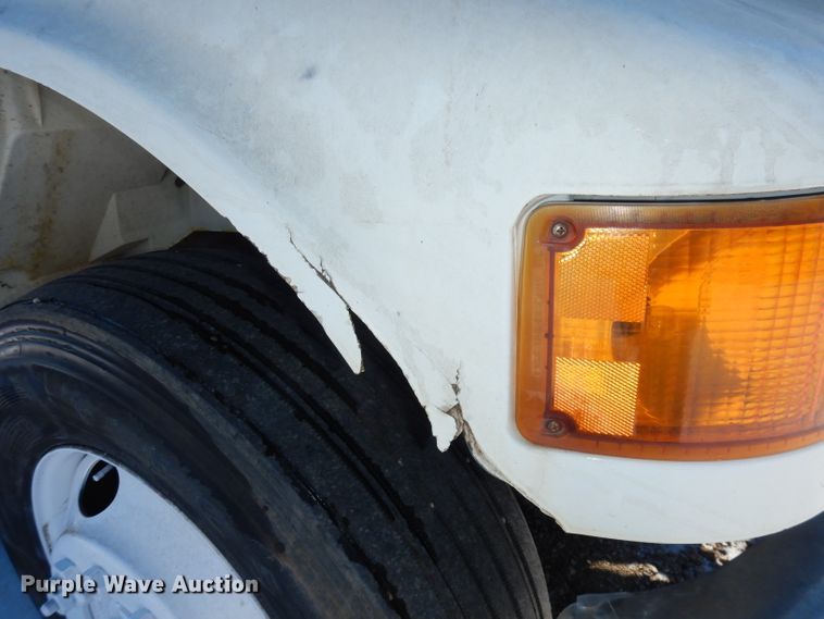 image for item DH8844 1994 International 4900  dump flatbed truck