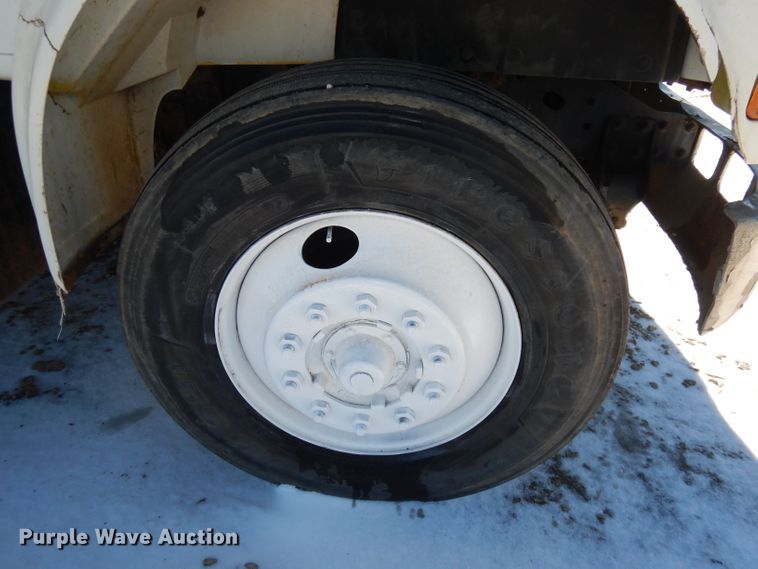 image for item DH8844 1994 International 4900  dump flatbed truck