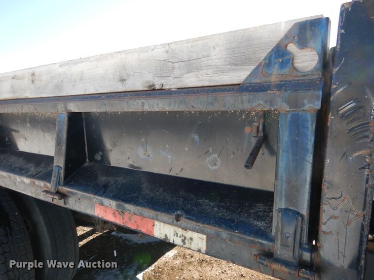 image for item DH8844 1994 International 4900  dump flatbed truck