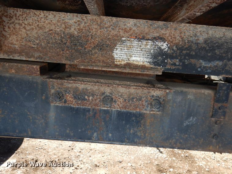 image for item DH8844 1994 International 4900  dump flatbed truck