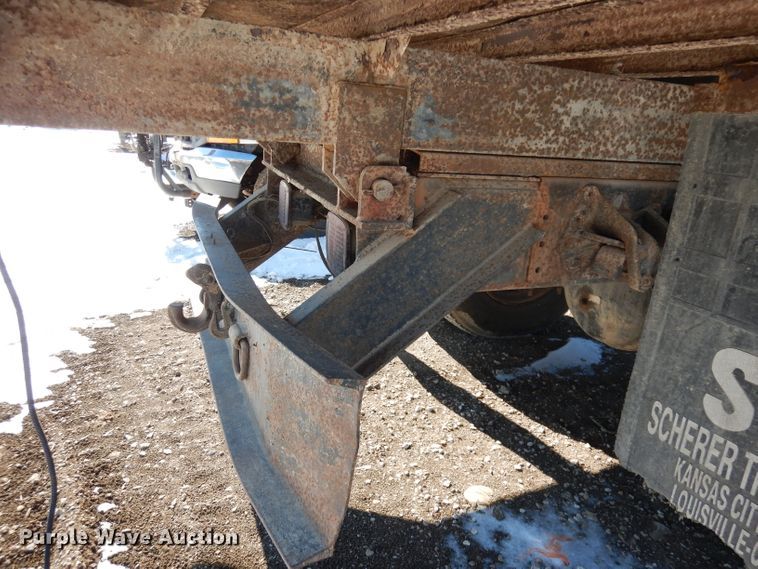 image for item DH8844 1994 International 4900  dump flatbed truck