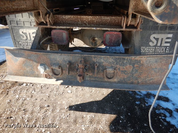 image for item DH8844 1994 International 4900  dump flatbed truck