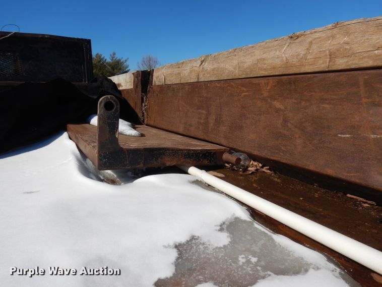 image for item DH8844 1994 International 4900  dump flatbed truck