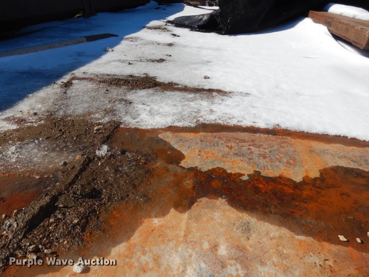 image for item DH8844 1994 International 4900  dump flatbed truck