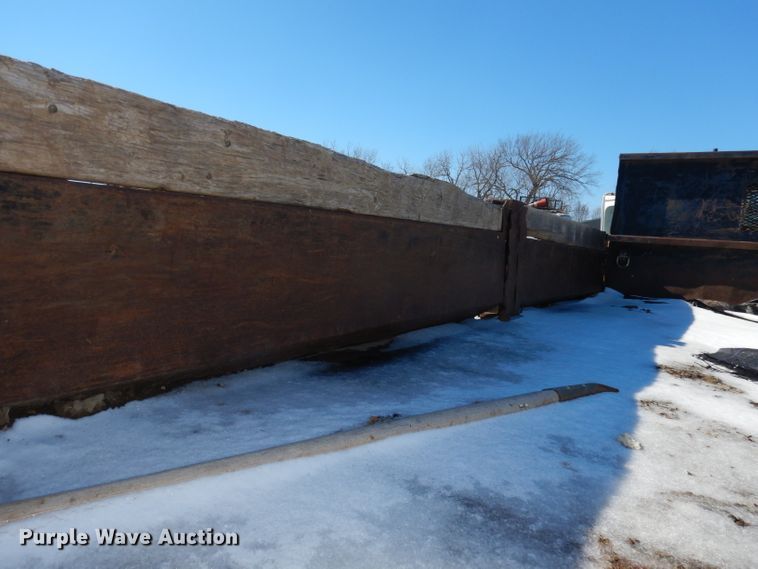 image for item DH8844 1994 International 4900  dump flatbed truck