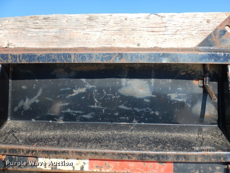 image for item DH8844 1994 International 4900  dump flatbed truck