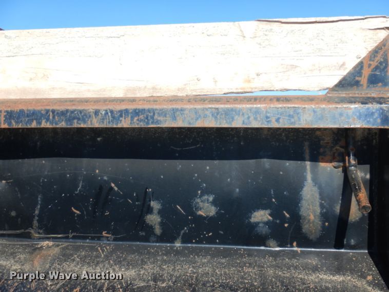 image for item DH8844 1994 International 4900  dump flatbed truck