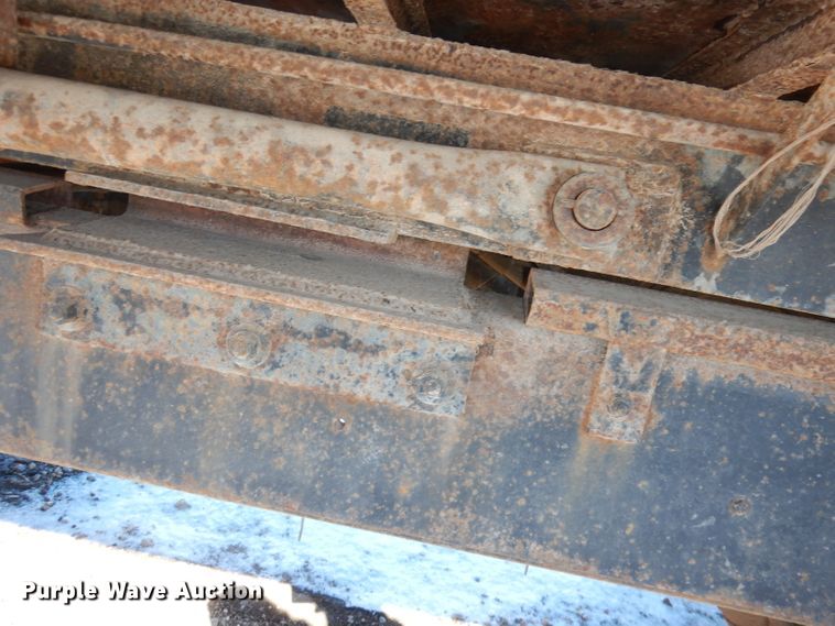 image for item DH8844 1994 International 4900  dump flatbed truck