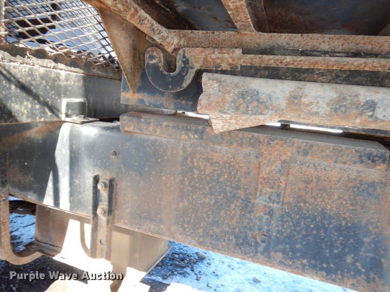 image for item DH8844 1994 International 4900  dump flatbed truck