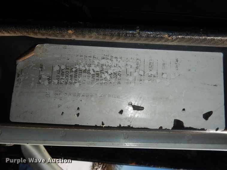 image for item DH8844 1994 International 4900  dump flatbed truck