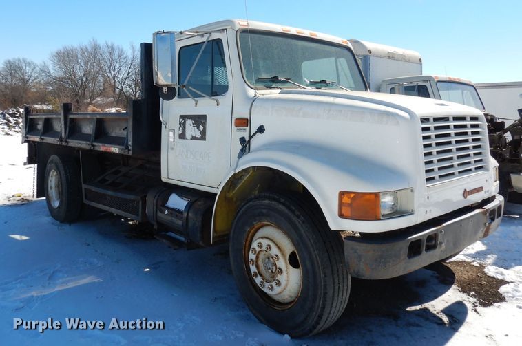 image for item DH8899 1995 International 4700  dump flatbed truck