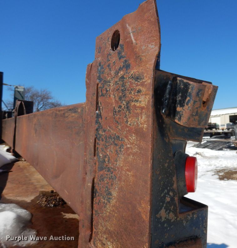 image for item DH8899 1995 International 4700  dump flatbed truck