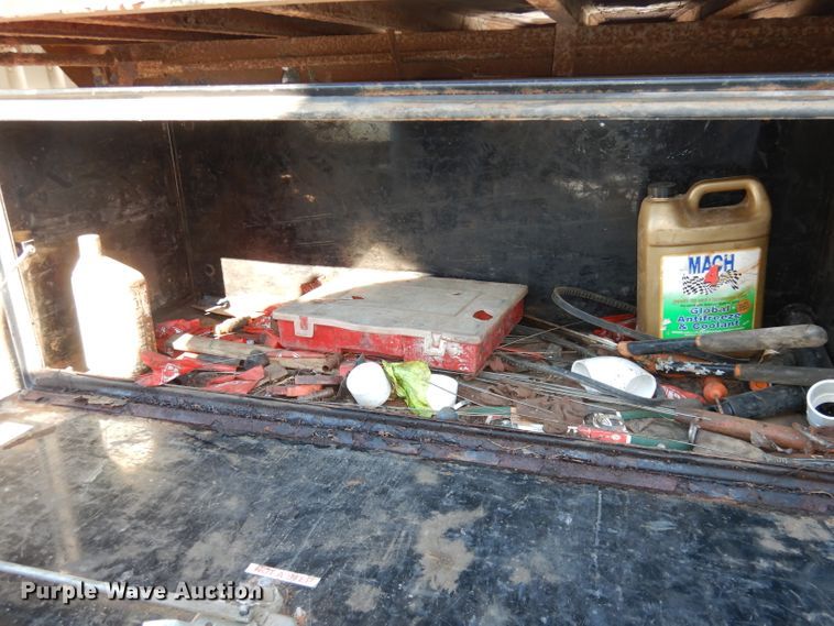 image for item DH8899 1995 International 4700  dump flatbed truck