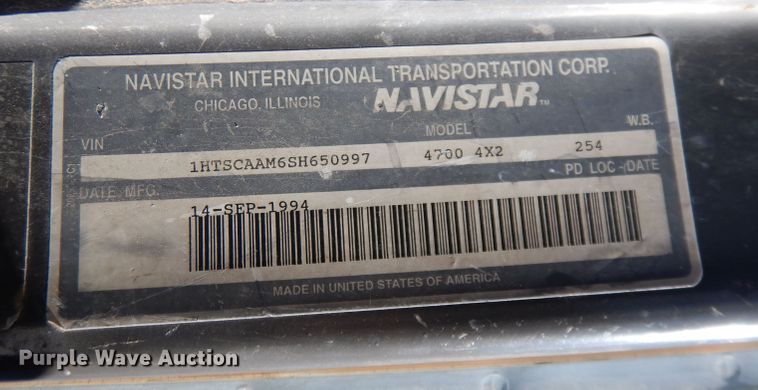 image for item DH8899 1995 International 4700  dump flatbed truck