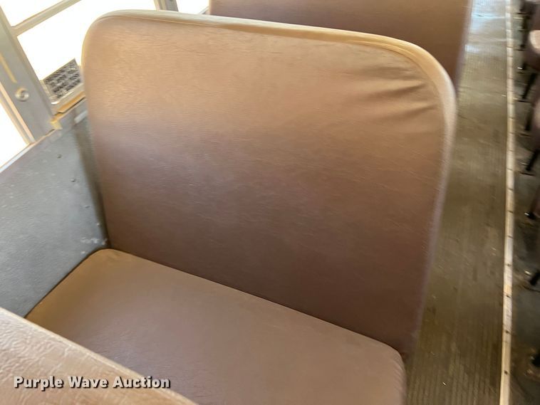 image for item DJ7713 1999 Amtran Genesis  school bus