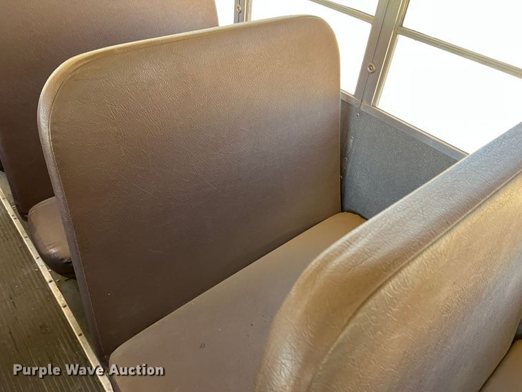 image for item DJ7713 1999 Amtran Genesis  school bus