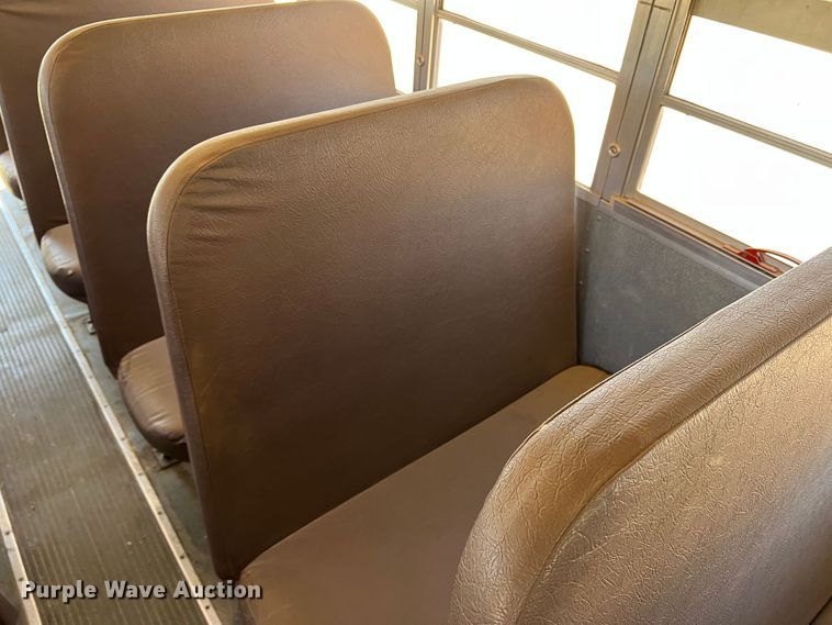 image for item DJ7713 1999 Amtran Genesis  school bus