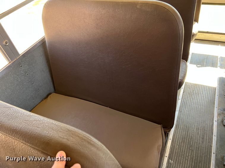 image for item DJ7713 1999 Amtran Genesis  school bus