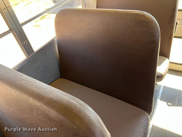 image for item DJ7713 1999 Amtran Genesis  school bus