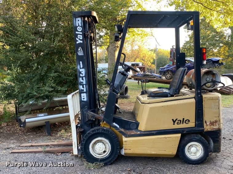 image for item DK6486 Yale GLP040  forklift