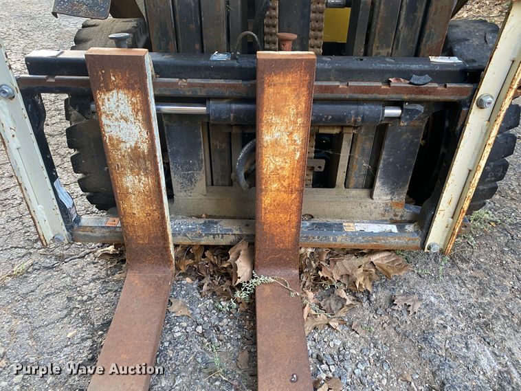 image for item DK6486 Yale GLP040  forklift