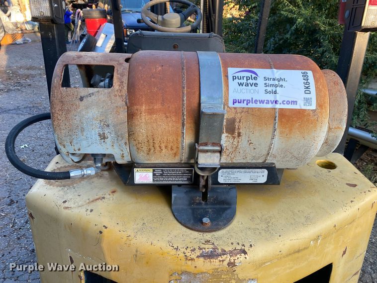 image for item DK6486 Yale GLP040  forklift