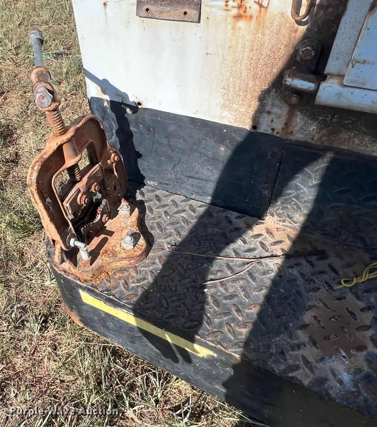 image for item DK7079 2008 Ford F150  utility bed pickup truck