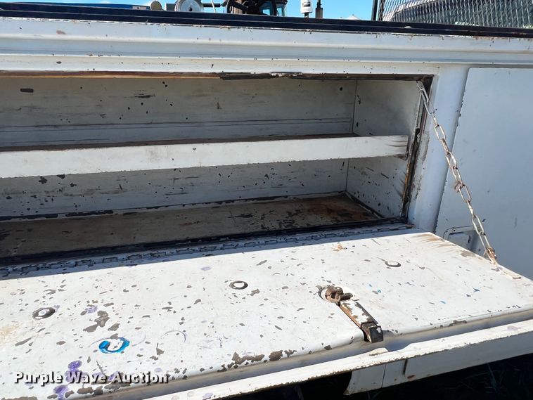 image for item DK7079 2008 Ford F150  utility bed pickup truck